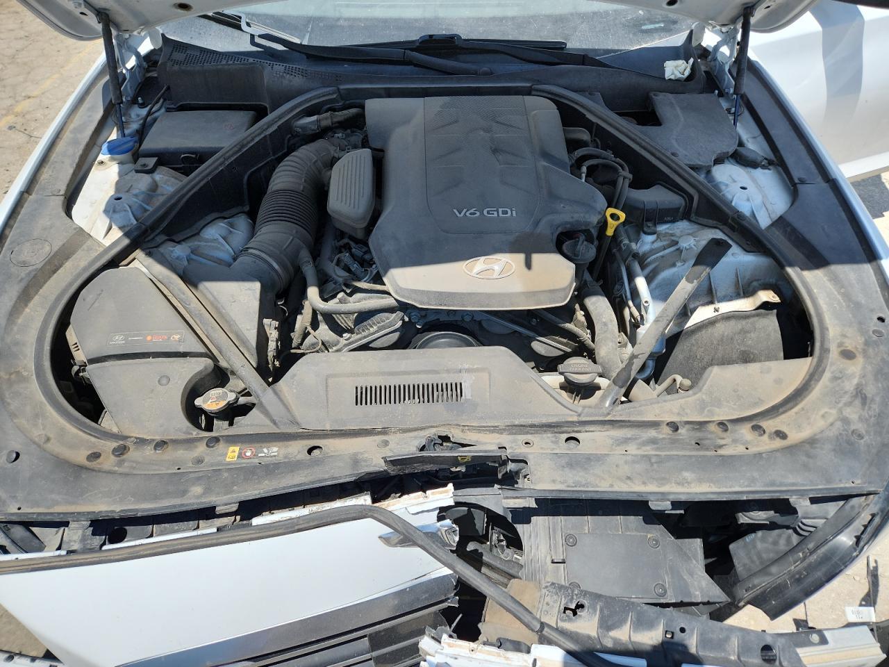 2015 HYUNDAI GENESIS