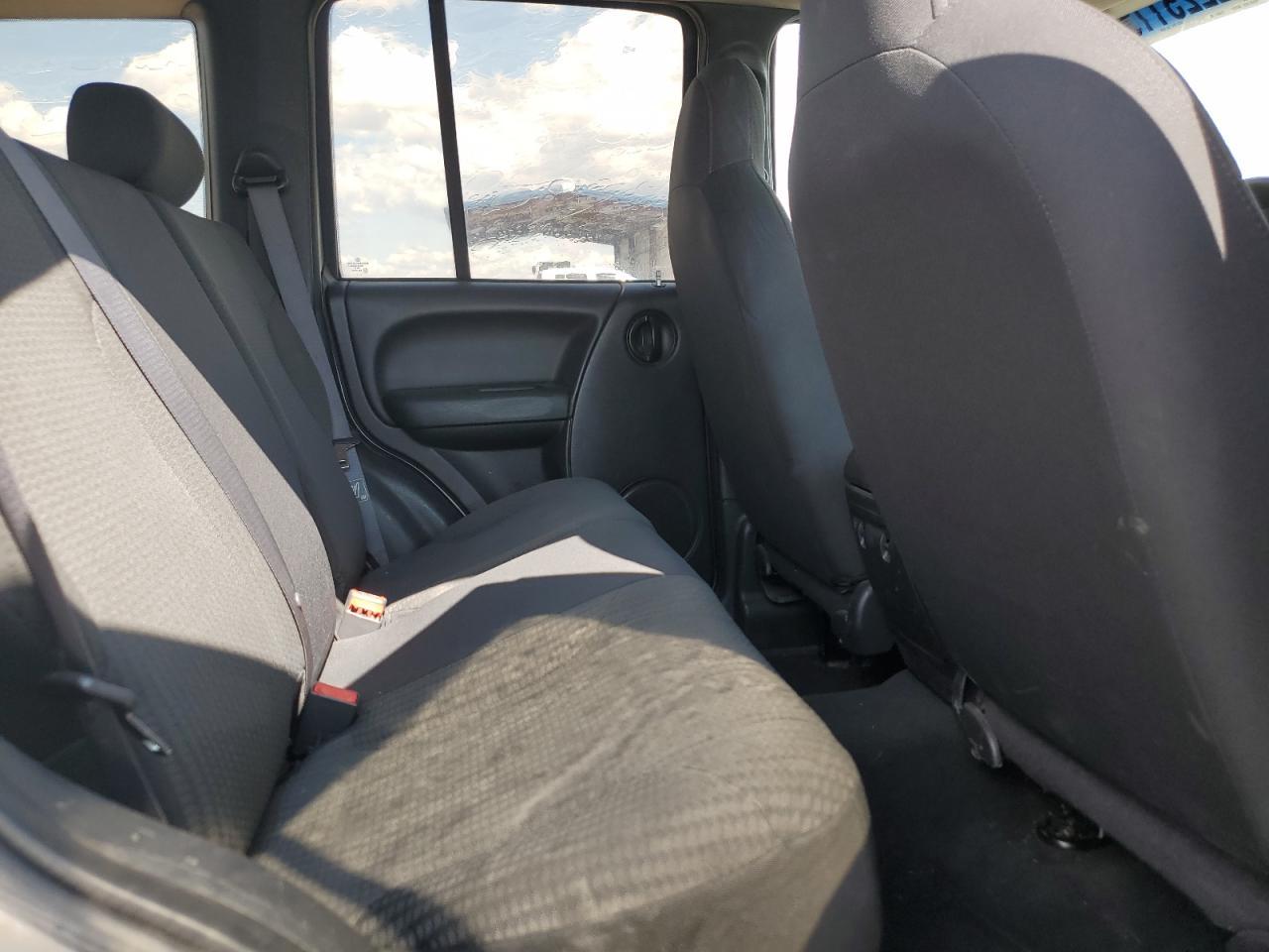 2003 JEEP Liberty