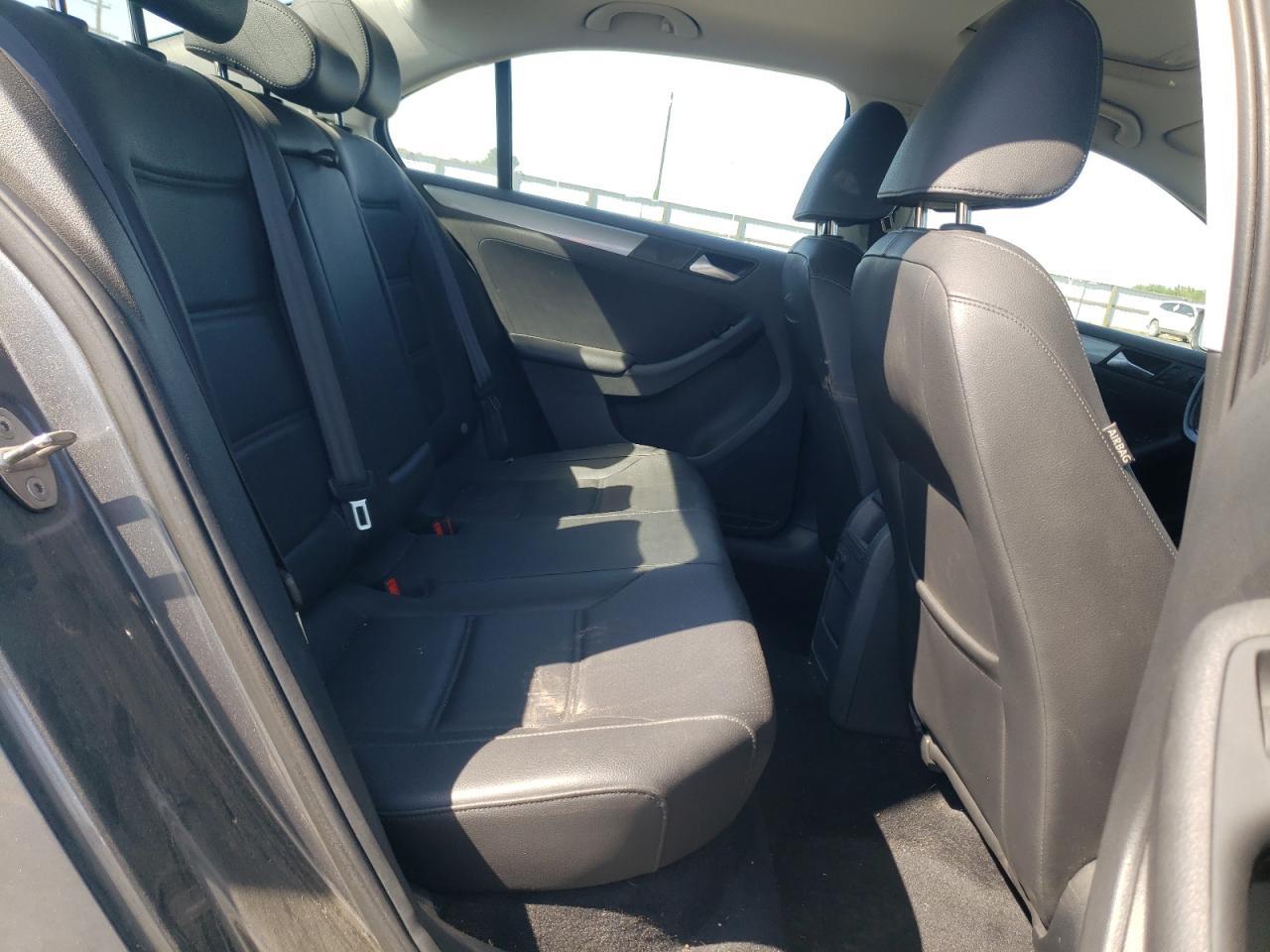 2018 VOLKSWAGEN JETTA