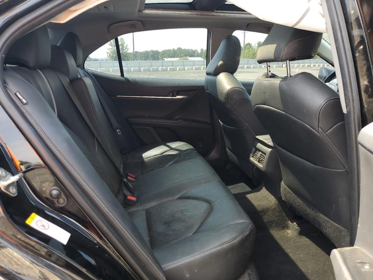 2018 TOYOTA CAMRY