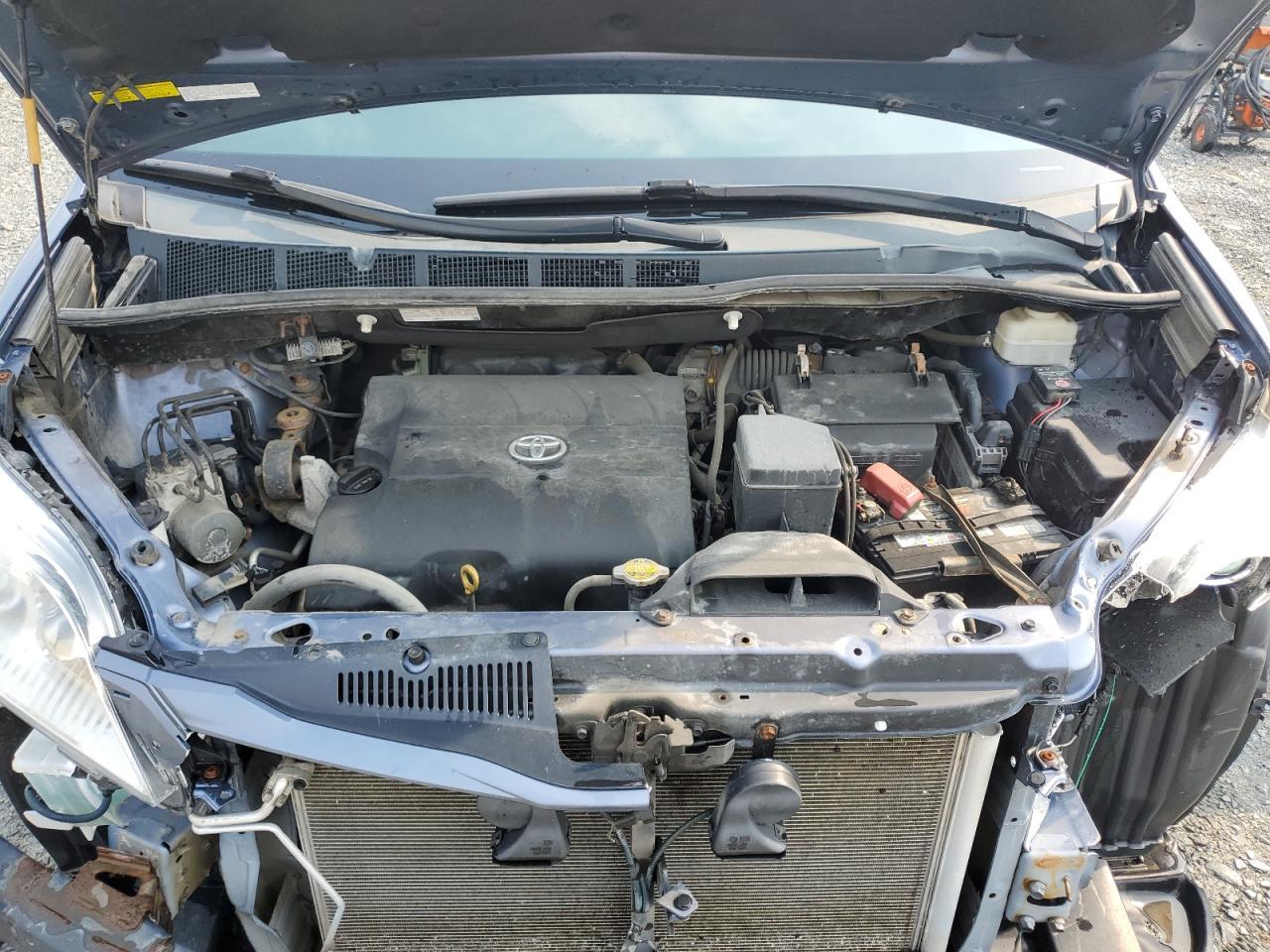 2015 TOYOTA SIENNA