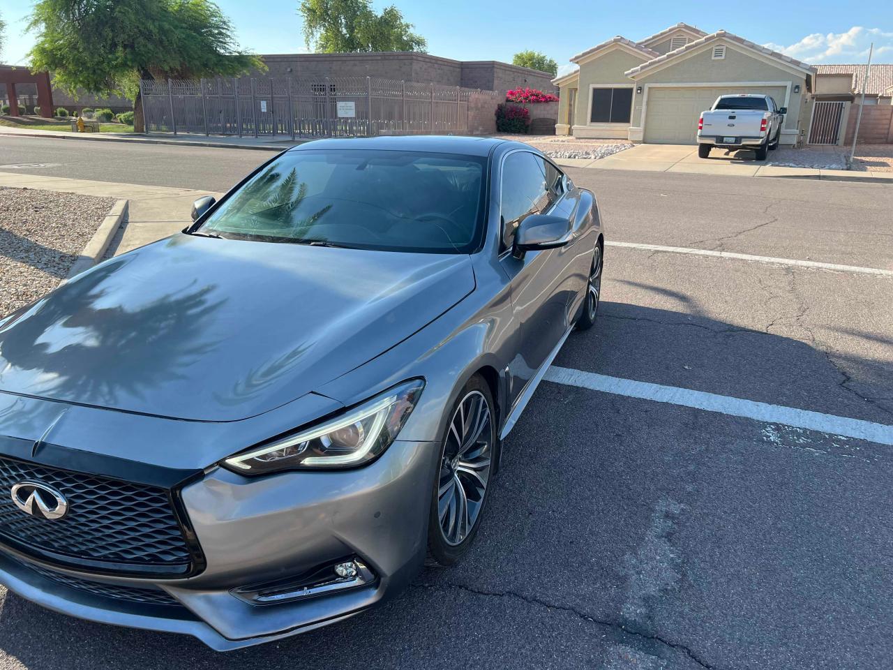 2017 INFINITI Q60