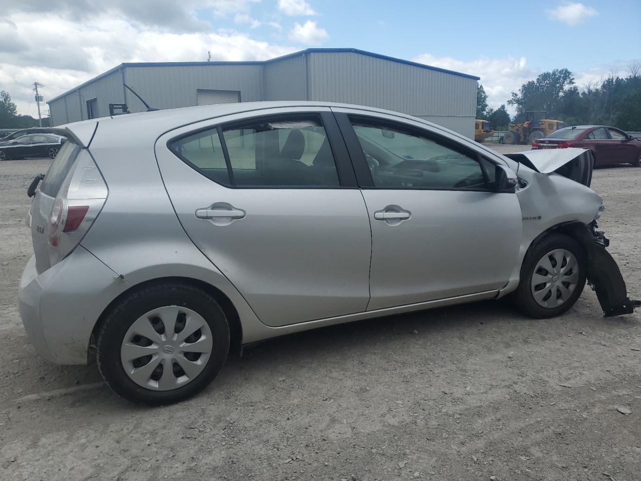 2014 TOYOTA Prius c