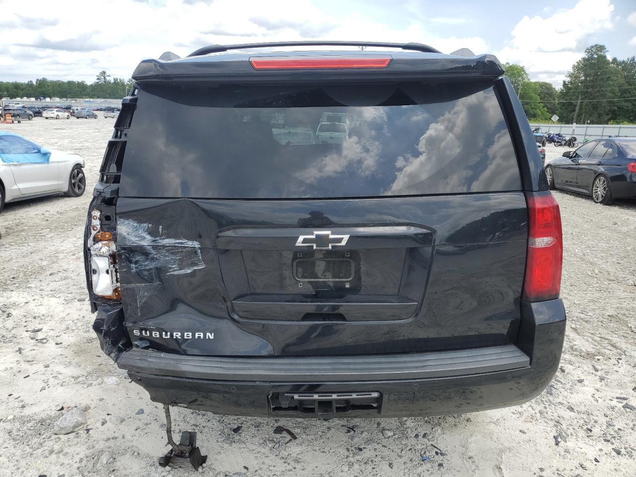 2016 CHEVROLET Suburban