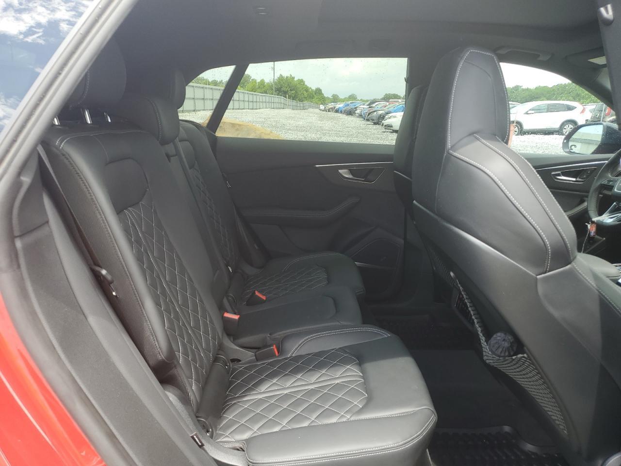 2024 AUDI SQ8