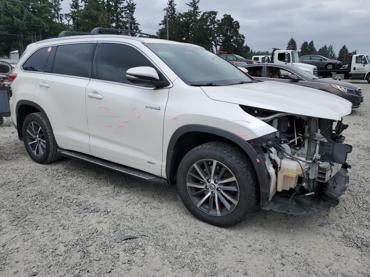 2017 TOYOTA HIGHLANDER