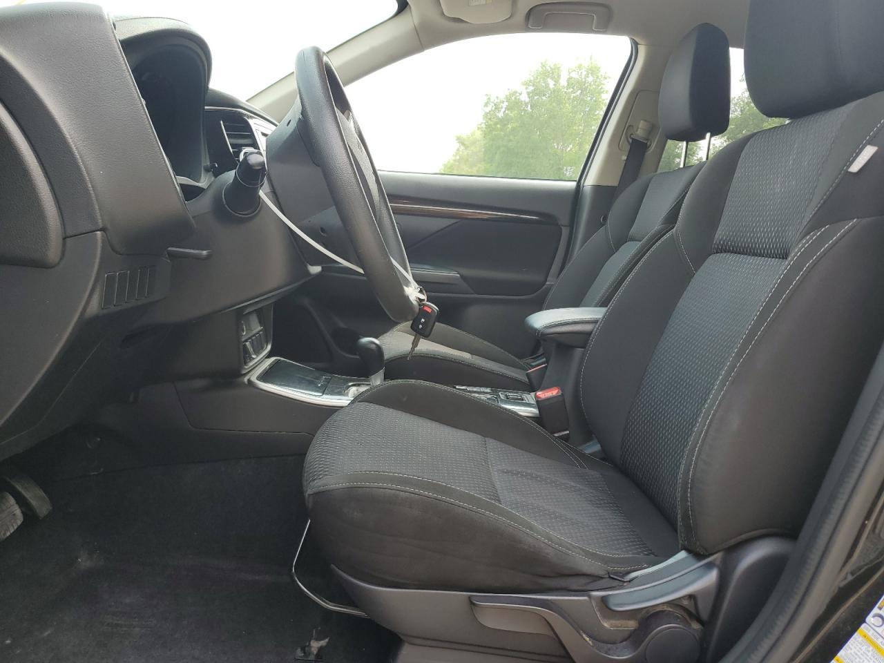 2019 MITSUBISHI outlander