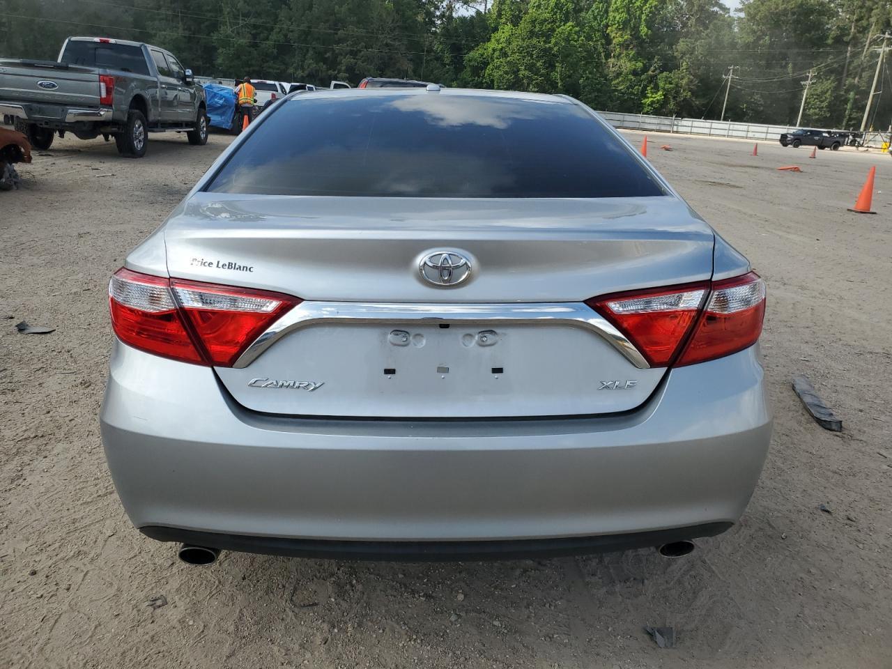 2016 TOYOTA CAMRY