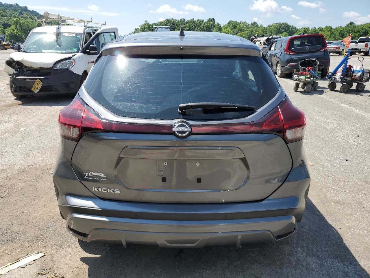 2023 NISSAN KICKS