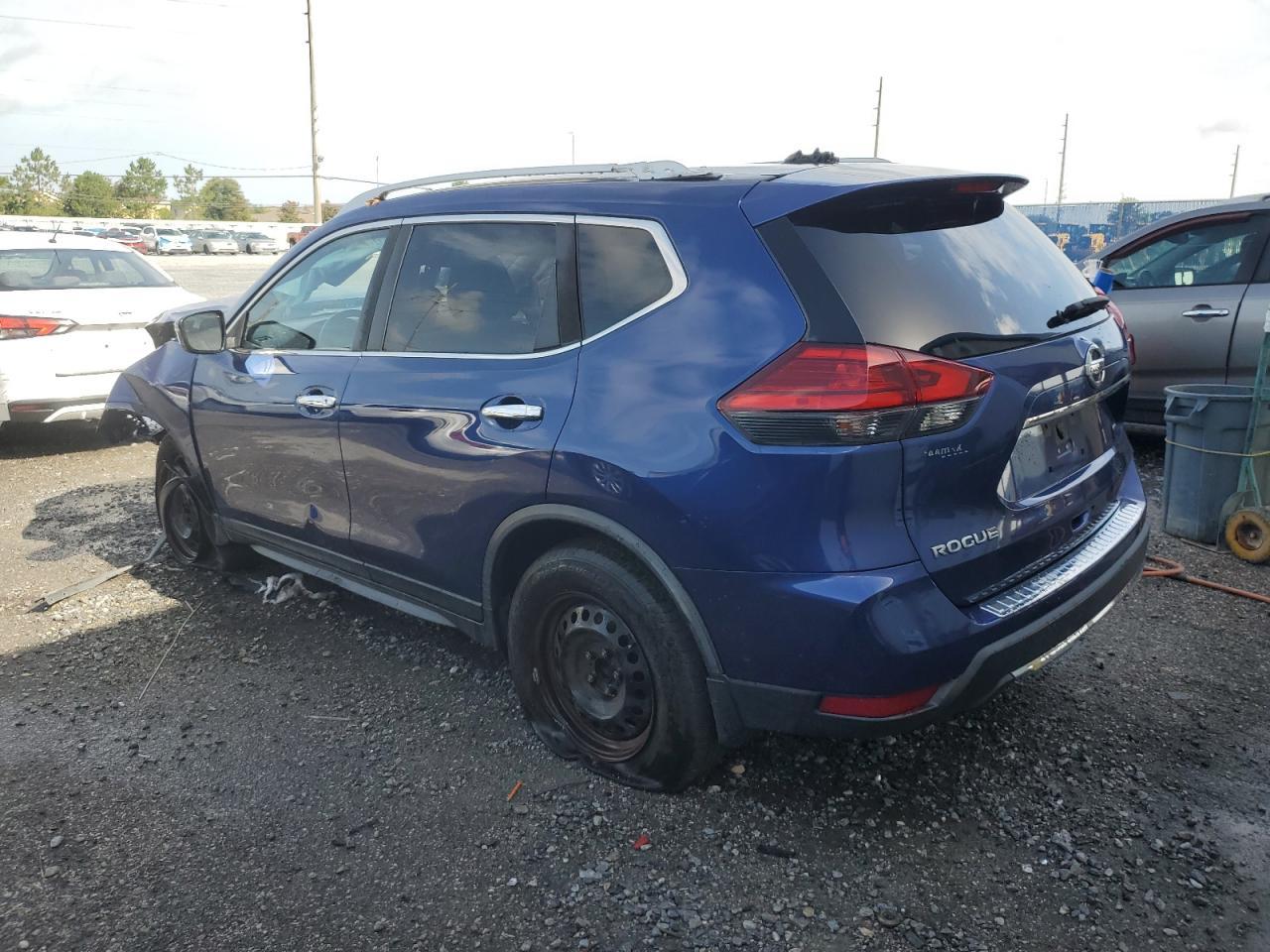 2017 NISSAN ROGUE