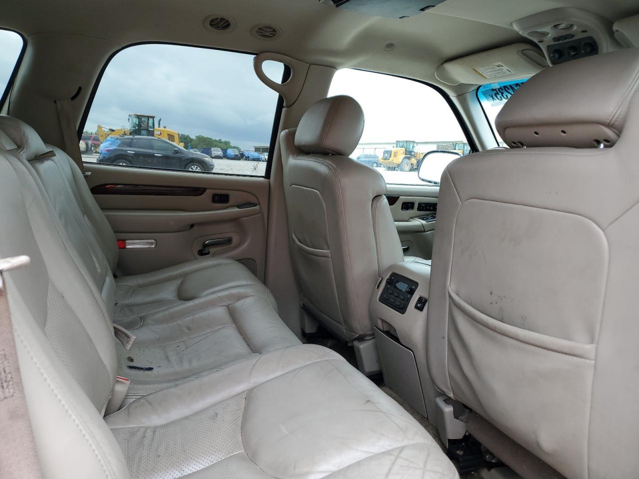 2003 CADILLAC ESCALADE