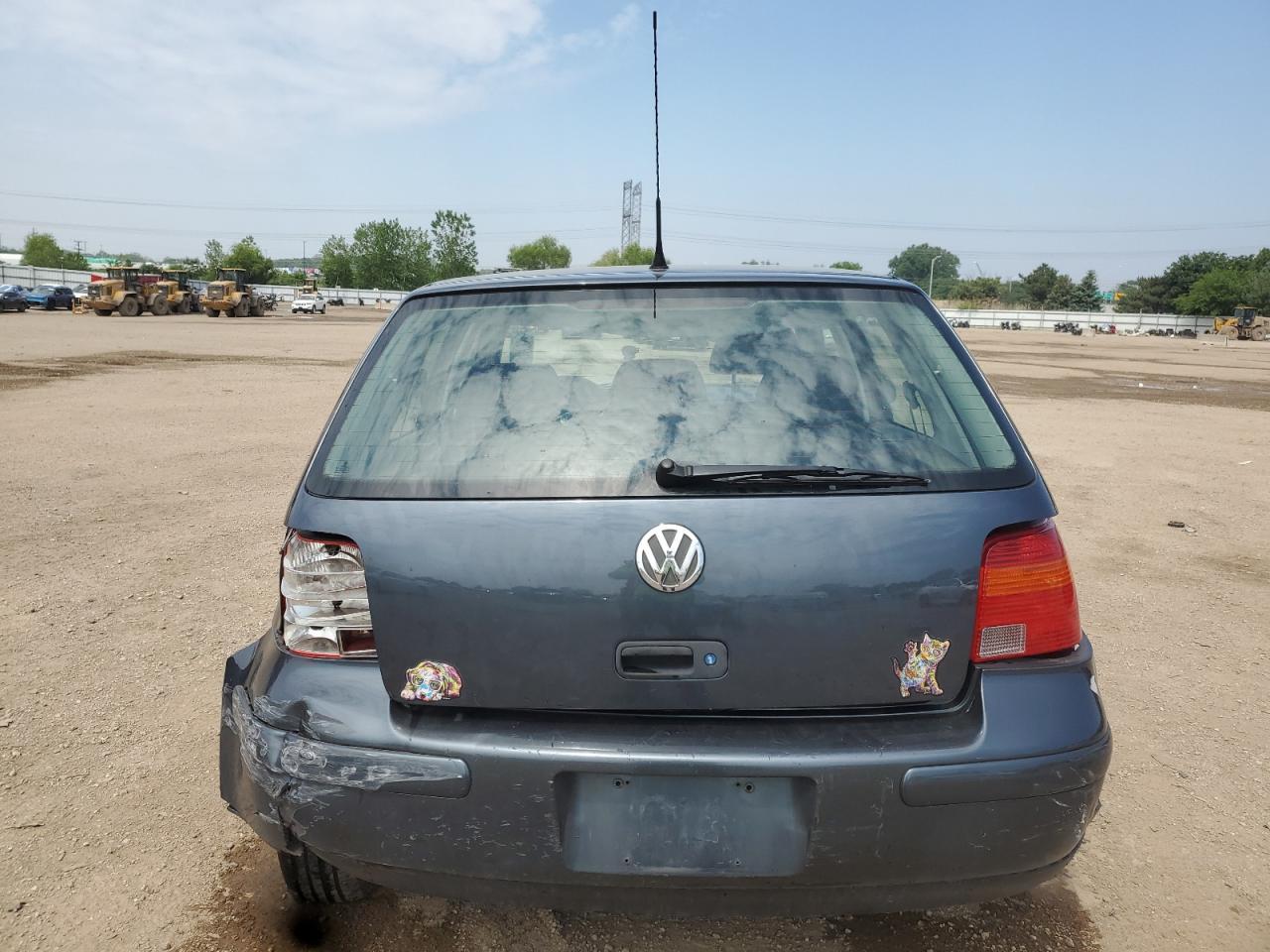 2004 VOLKSWAGEN GOLF