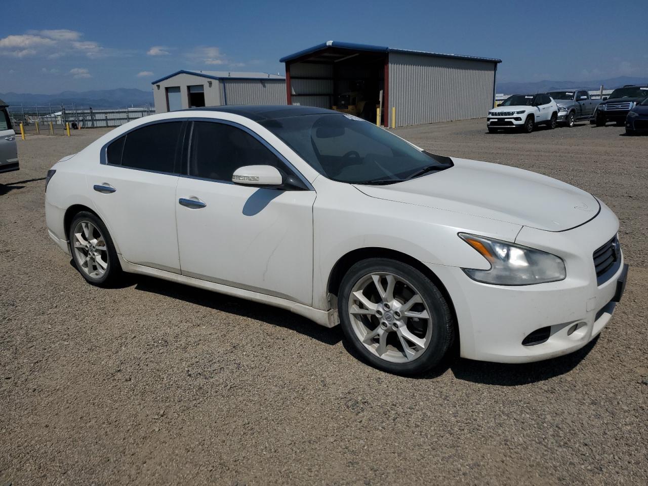 2012 NISSAN Maxima