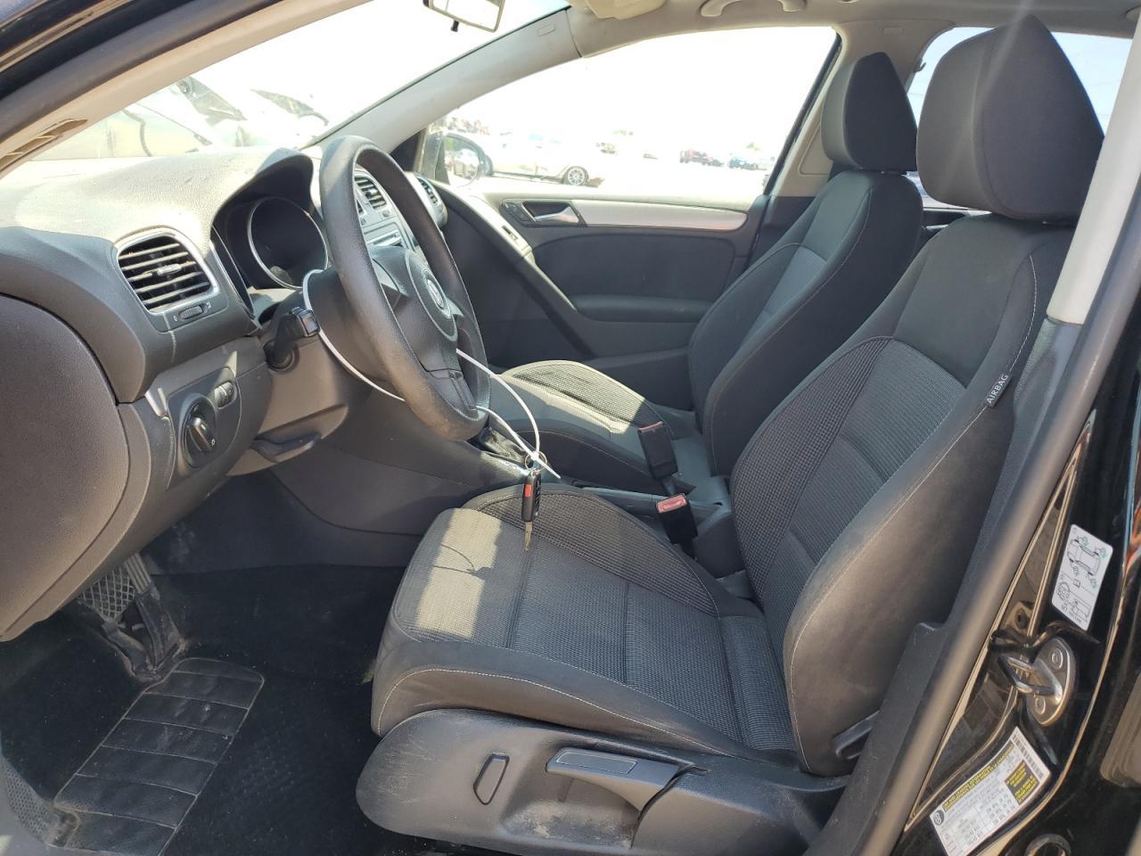 2011 VOLKSWAGEN GOLF