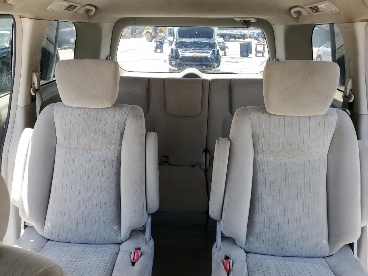 2016 NISSAN Quest