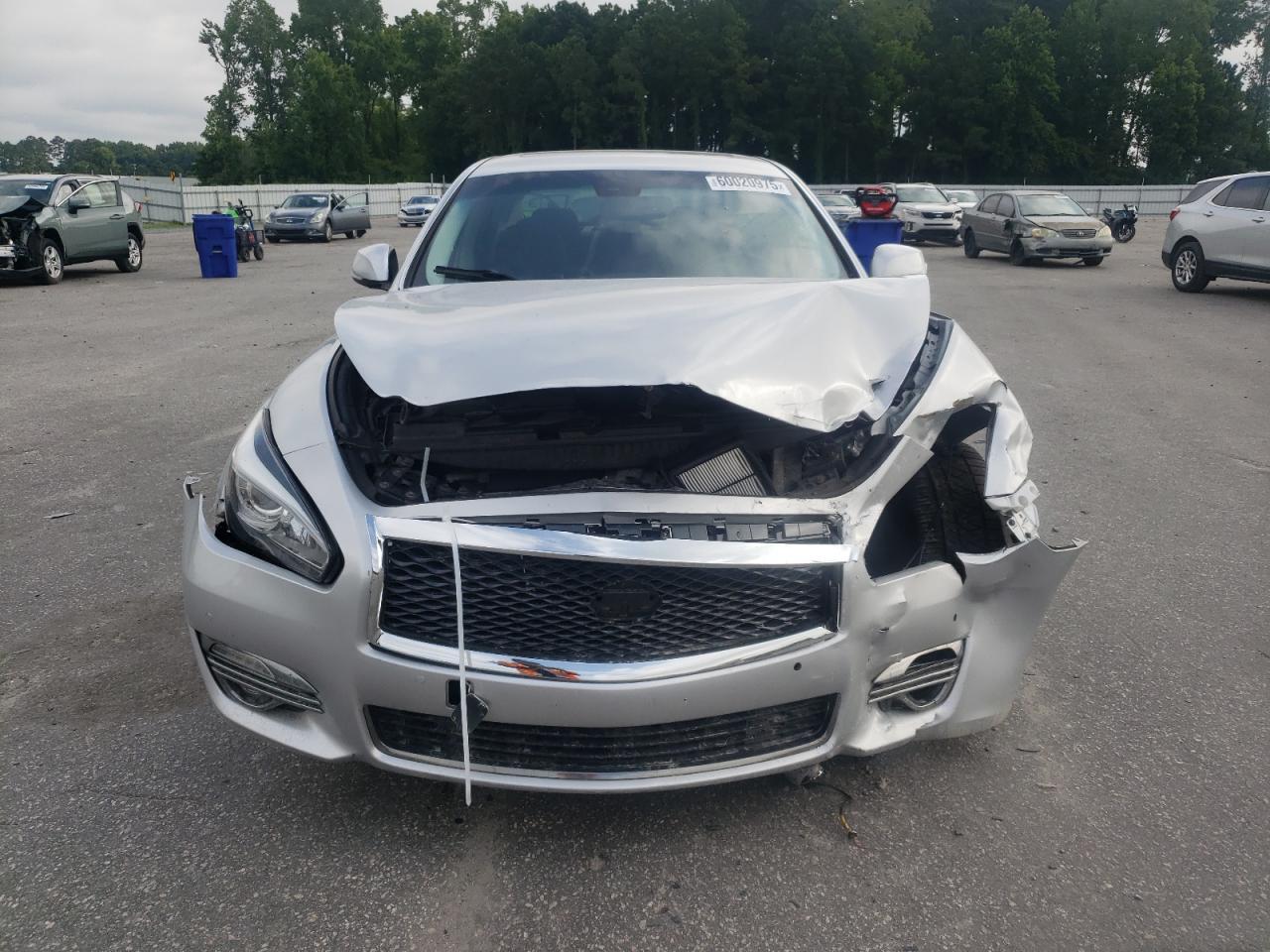 2016 INFINITI Q70