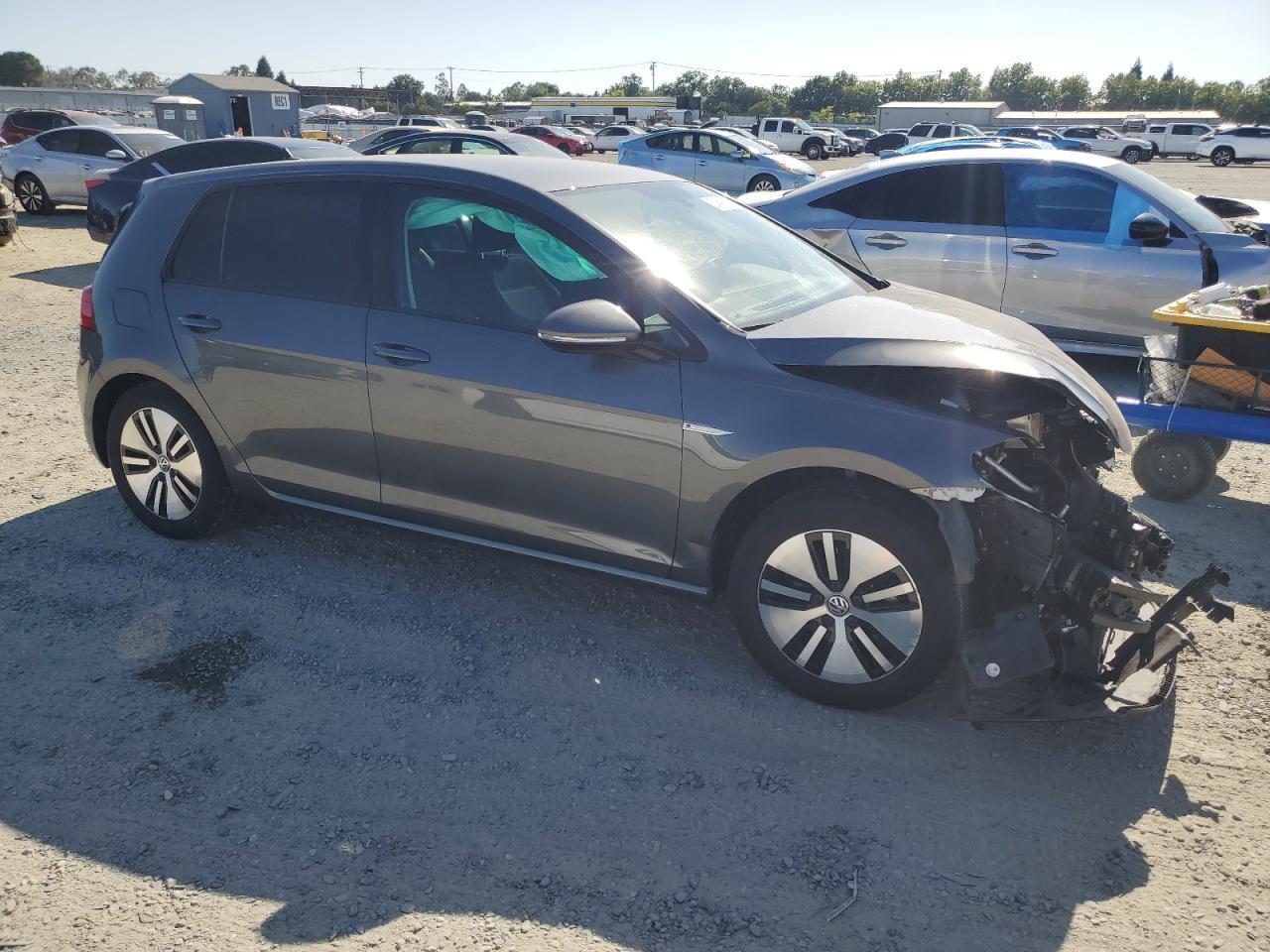 2019 VOLKSWAGEN e-Golf