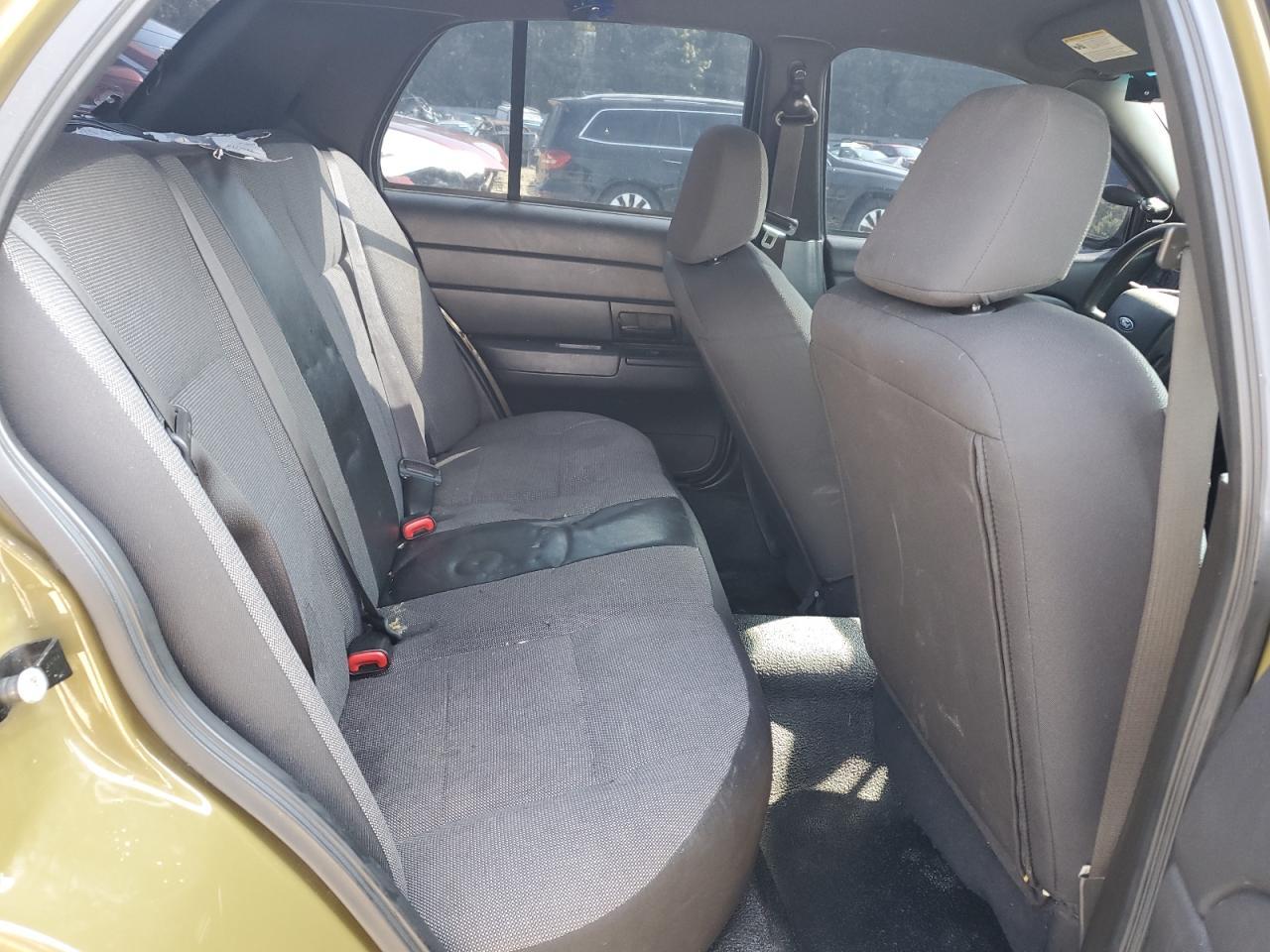 2010 FORD Crown Victoria