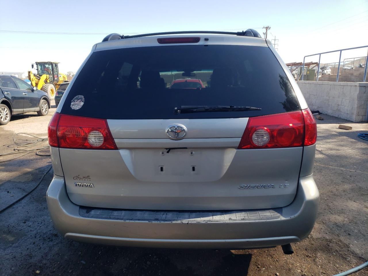 2007 TOYOTA SIENNA