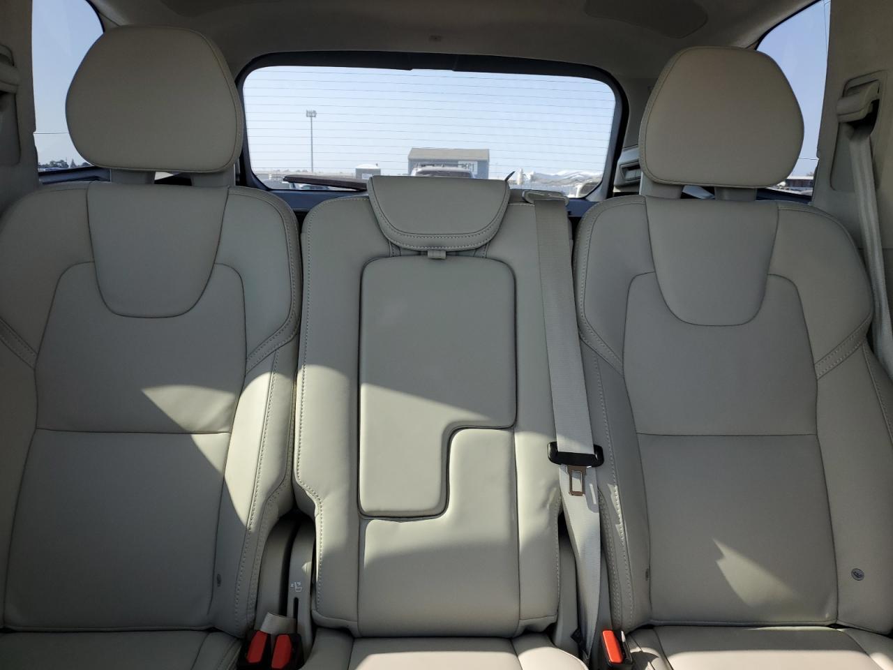 2025 VOLVO XC90