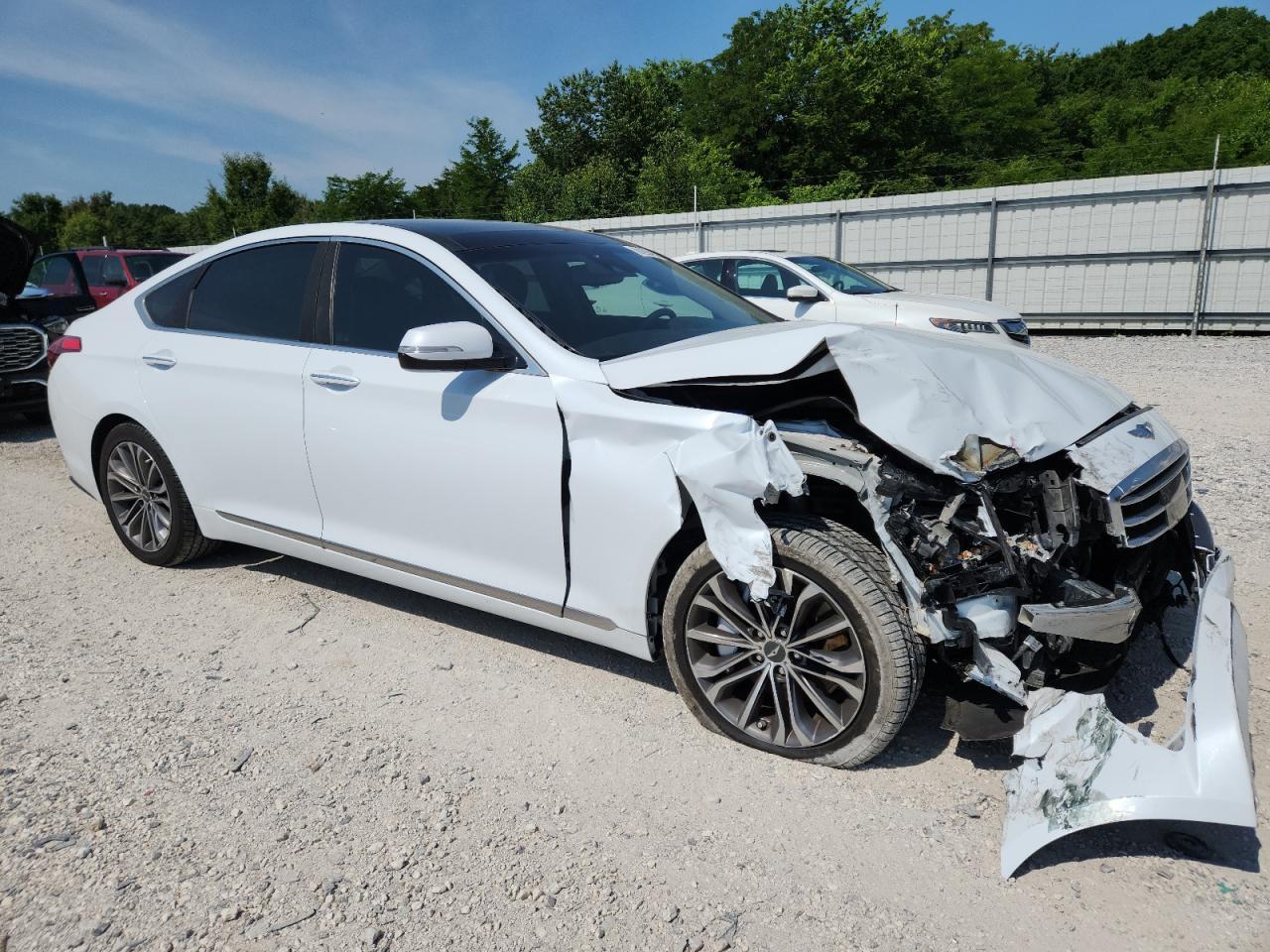 2016 HYUNDAI GENESIS