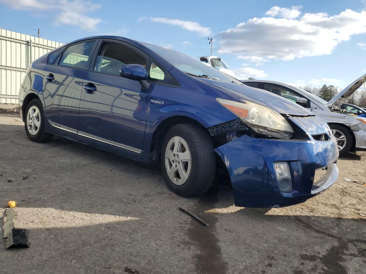 2011 TOYOTA PRIUS