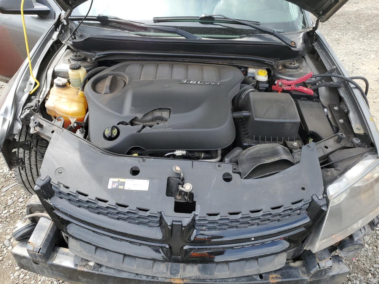 2013 DODGE Avenger
