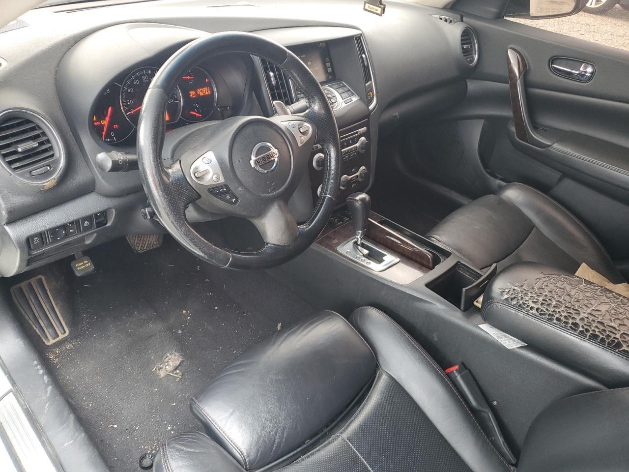2011 NISSAN Maxima