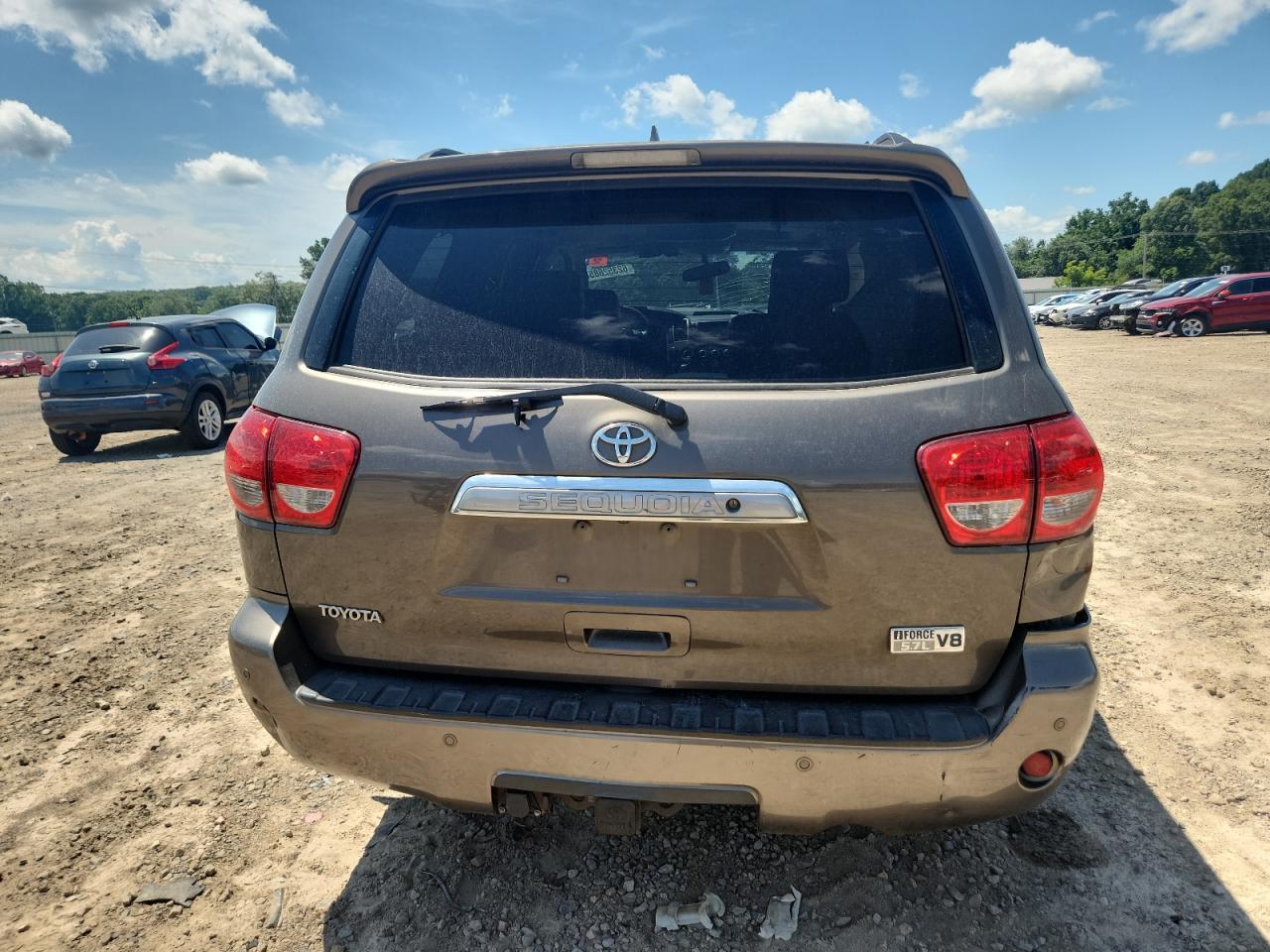 2010 TOYOTA Sequoia