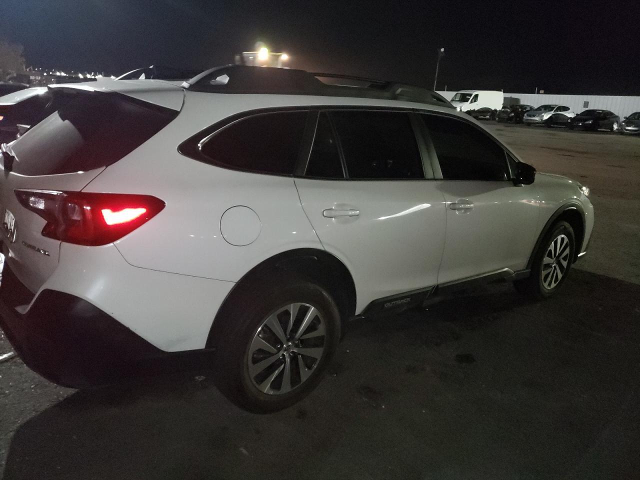 2021 SUBARU Outback