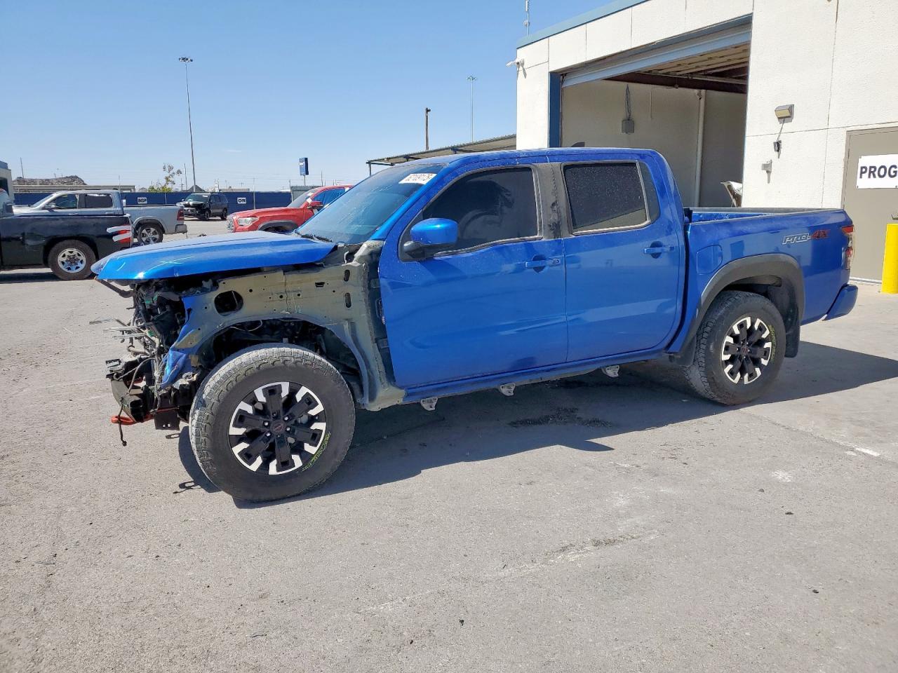 2024 NISSAN Frontier