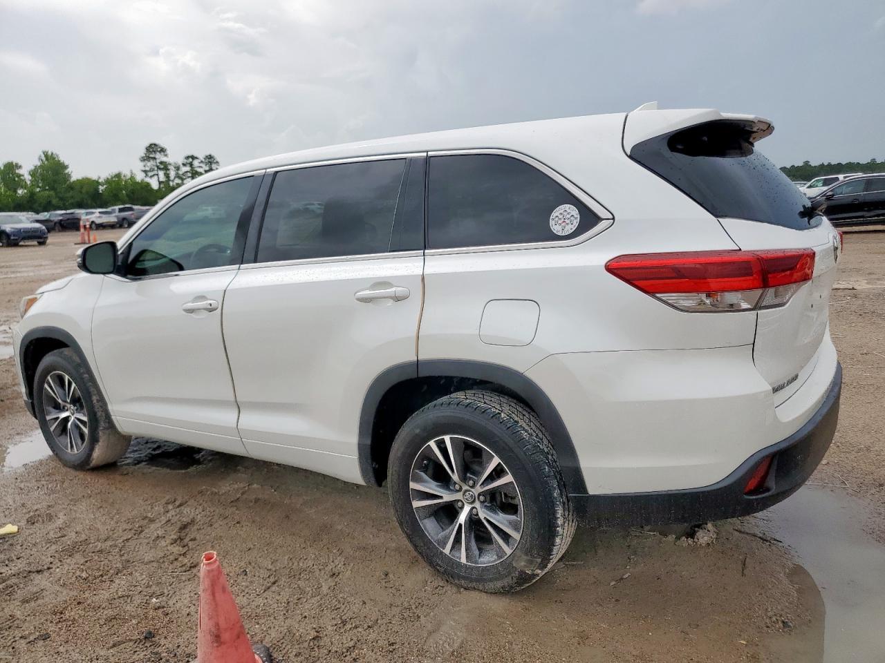 2018 TOYOTA HIGHLANDER