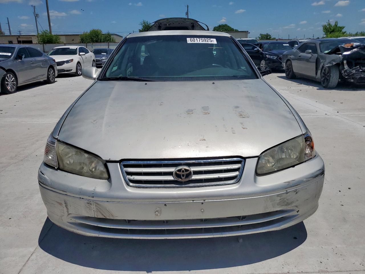 2001 TOYOTA CAMRY