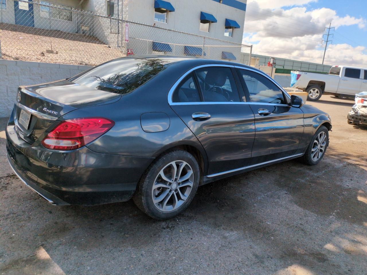 2016 MERCEDES-BENZ C-CLASS