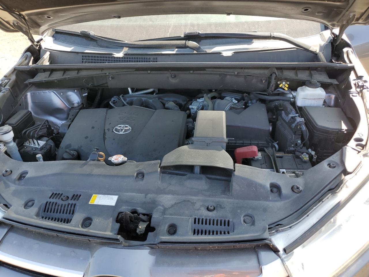 2019 TOYOTA HIGHLANDER