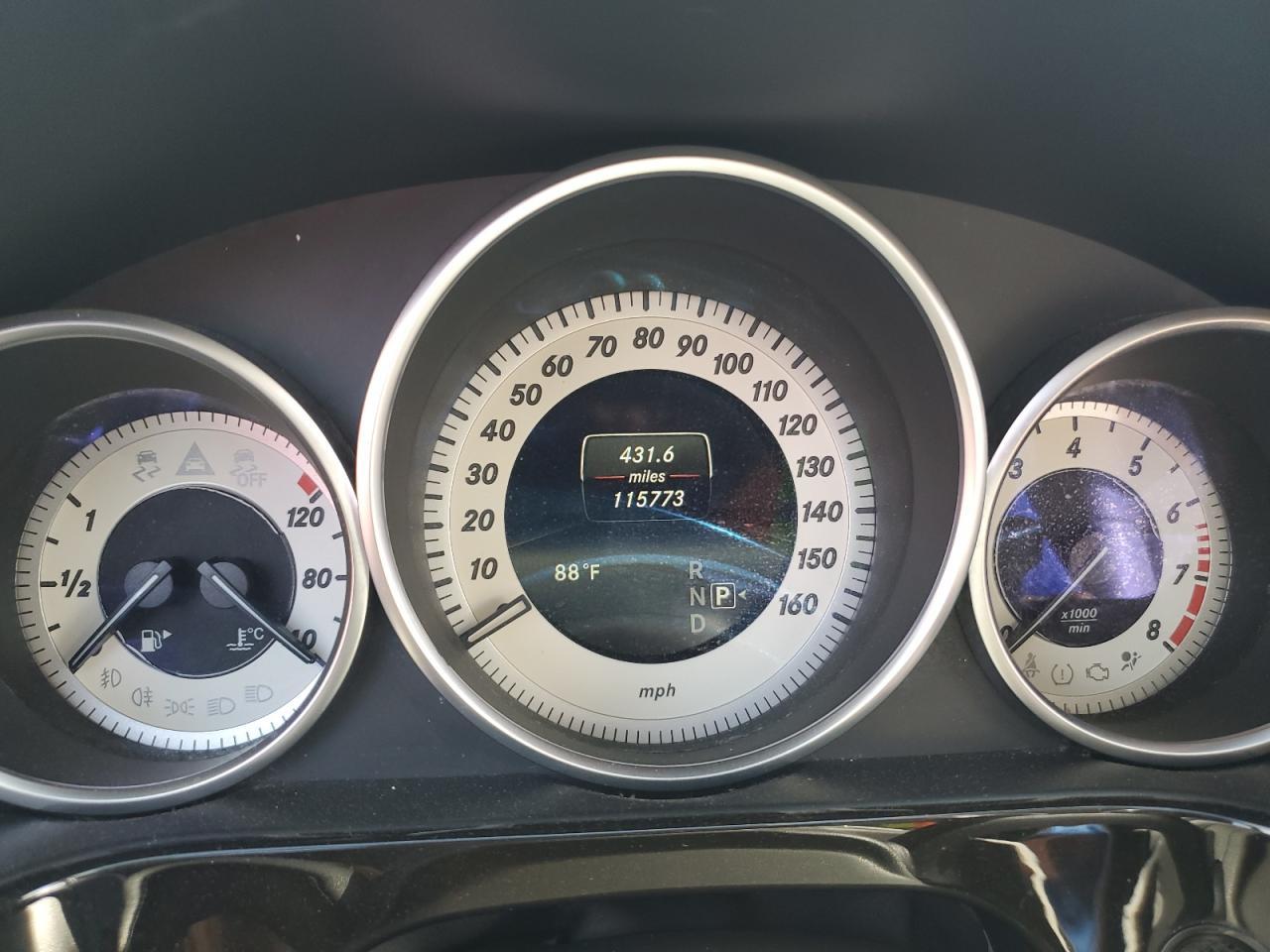 2014 MERCEDES-BENZ E-Class