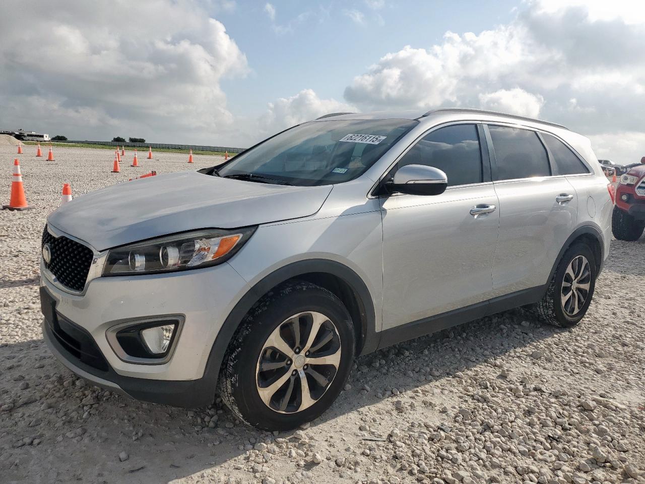 2016 KIA SORENTO