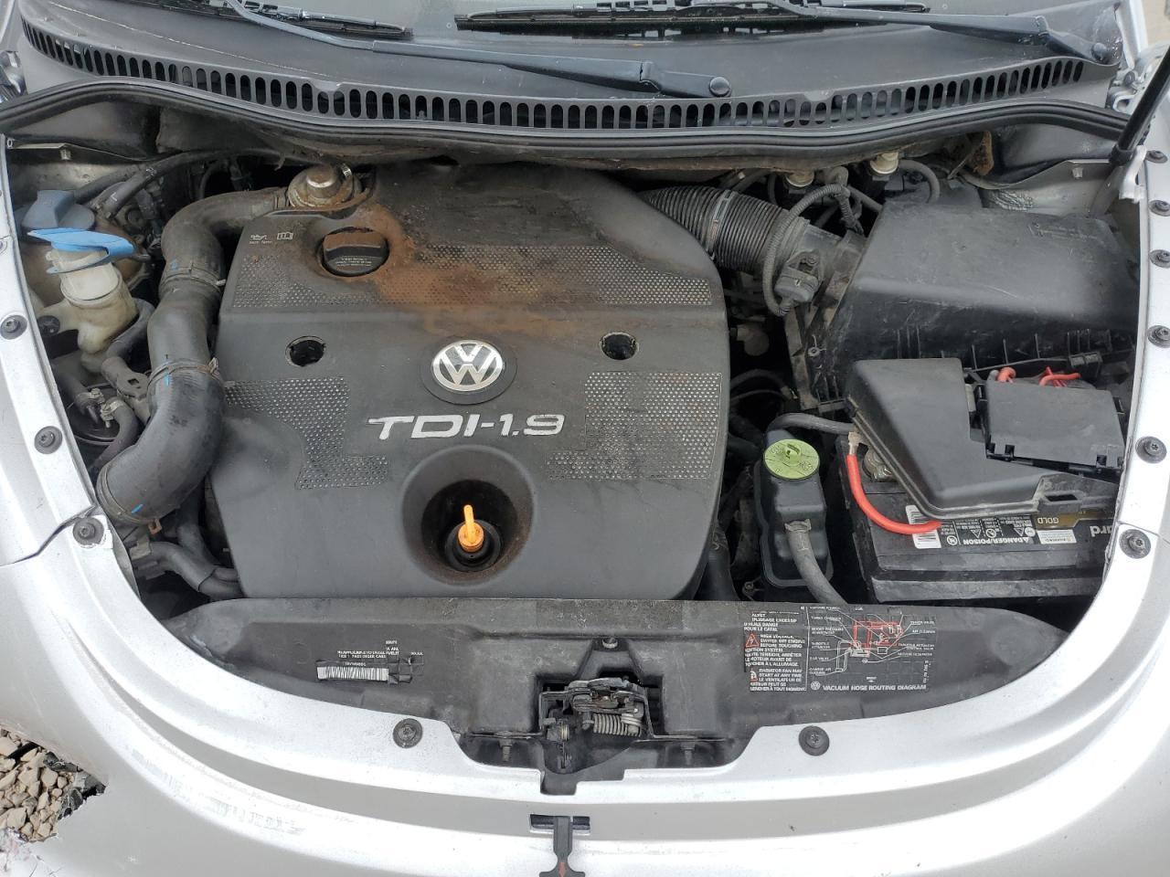2003 VOLKSWAGEN Beetle
