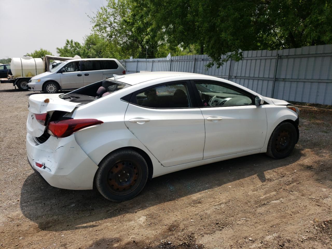2016 HYUNDAI ELANTRA