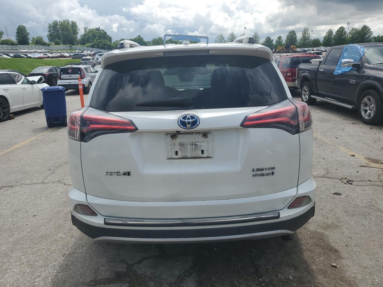 2016 TOYOTA RAV4