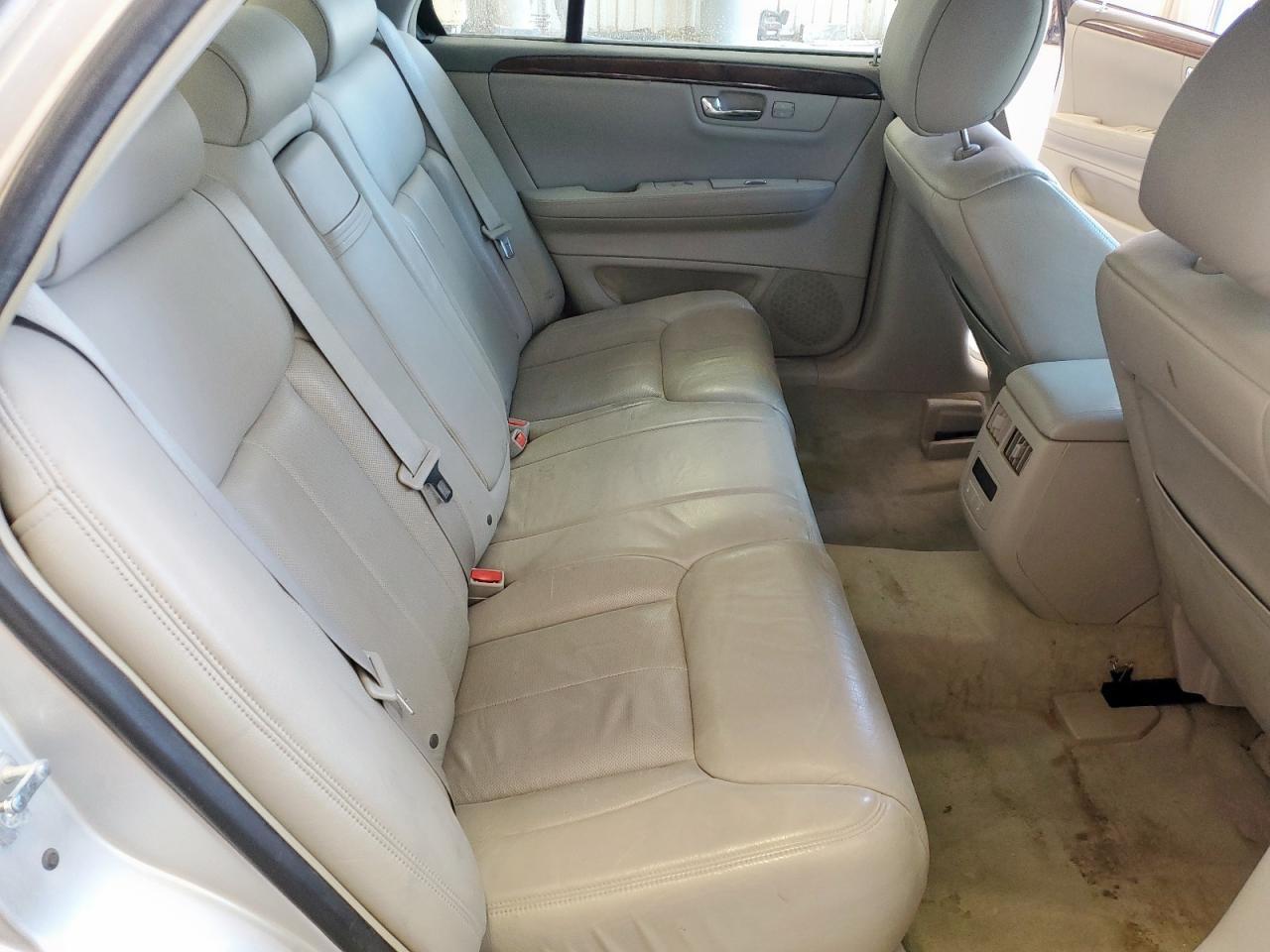 2011 CADILLAC DTS