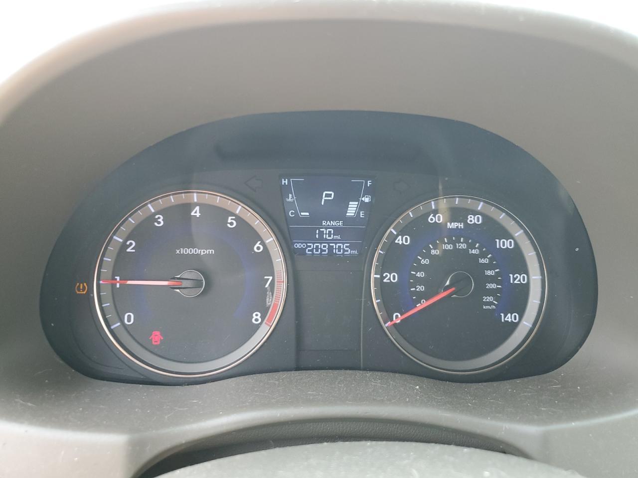 2012 HYUNDAI ACCENT