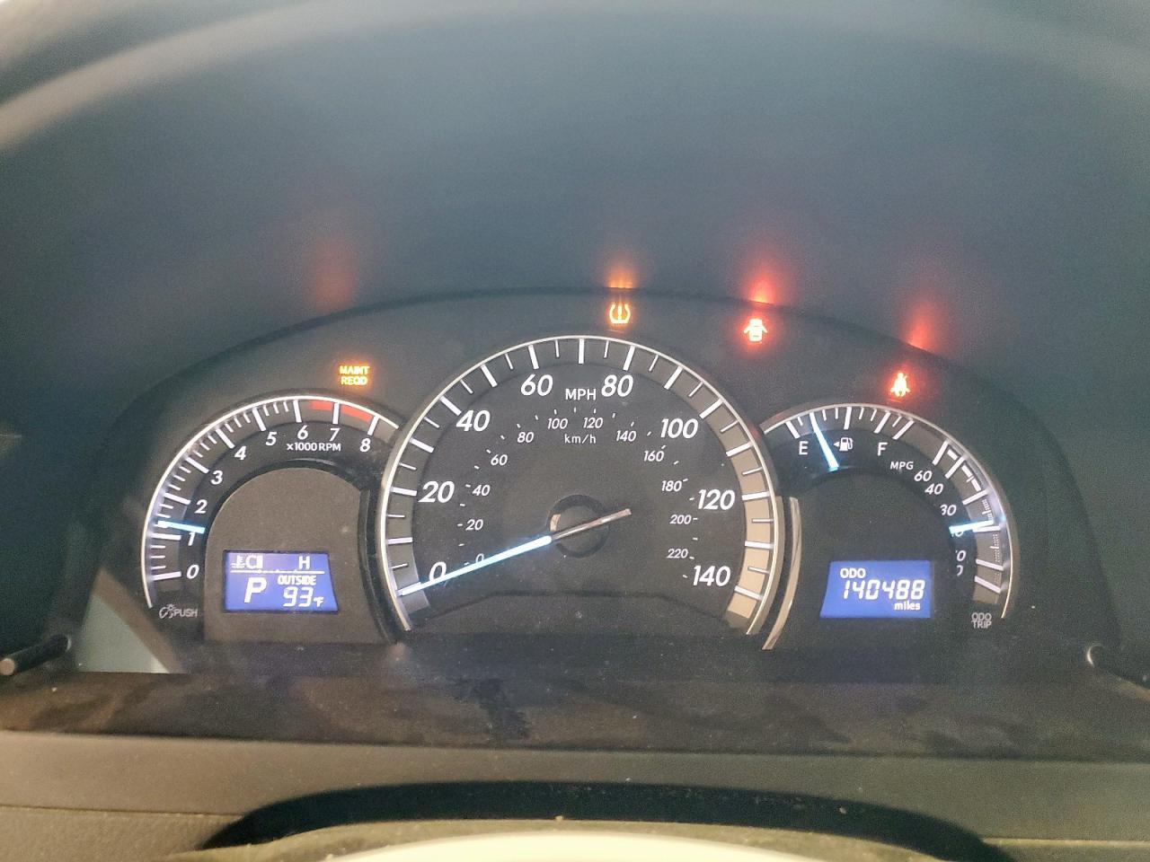 2014 TOYOTA CAMRY