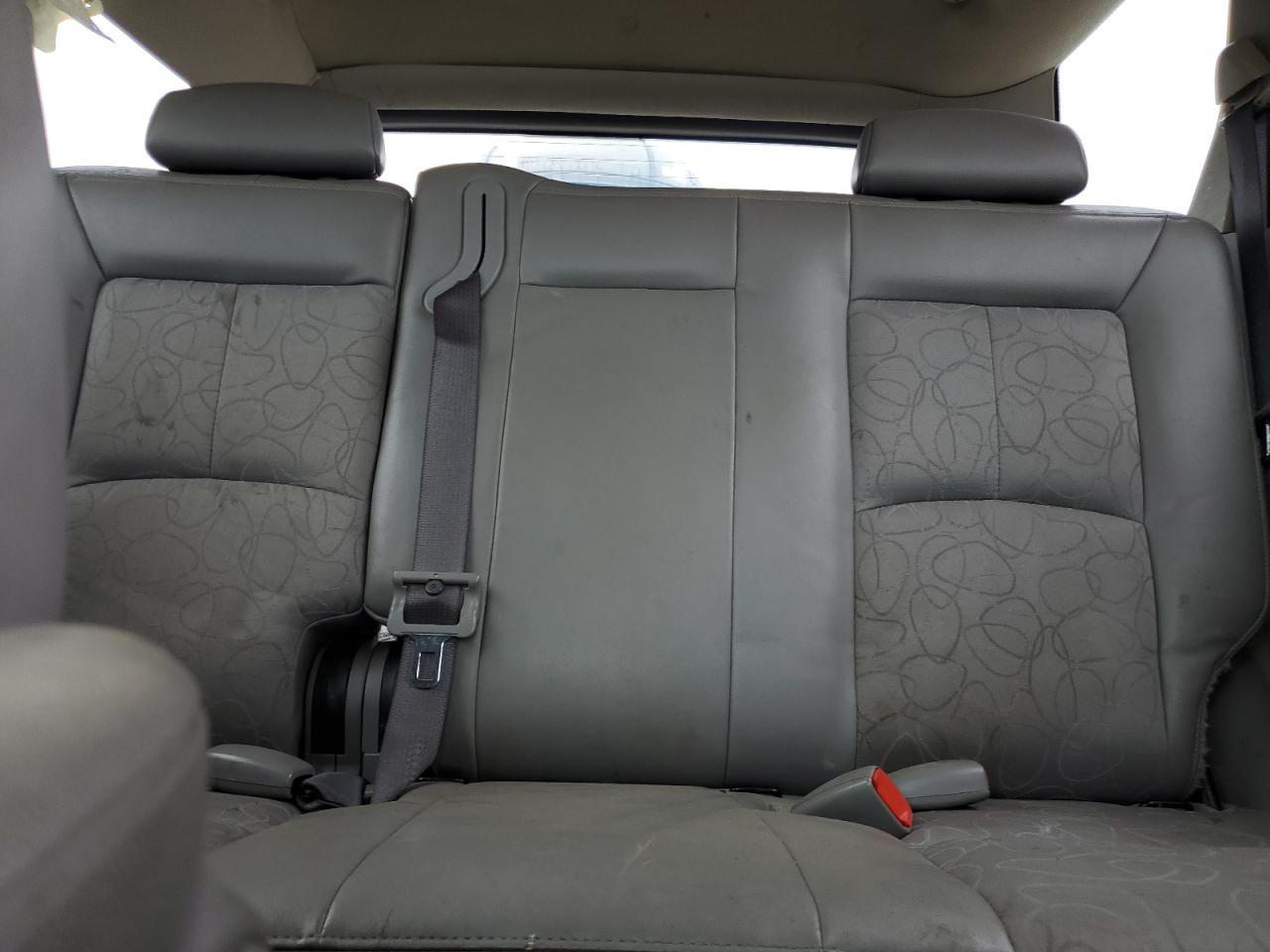 2005 SATURN Vue