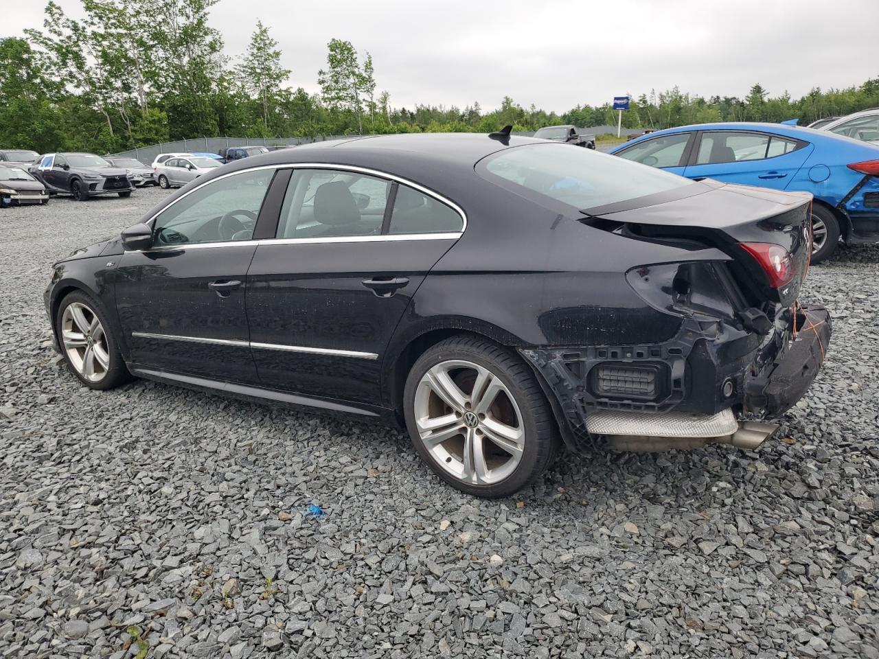 2011 VOLKSWAGEN Passat
