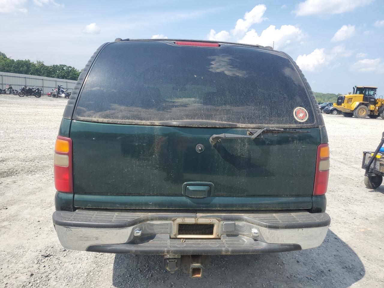 2016 CHEVROLET Suburban