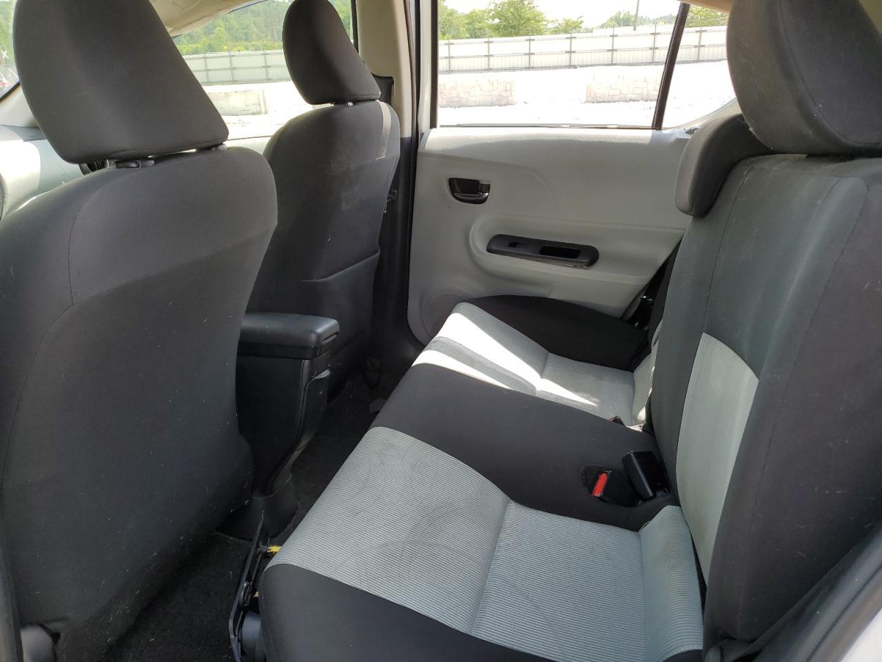 2012 TOYOTA Prius c