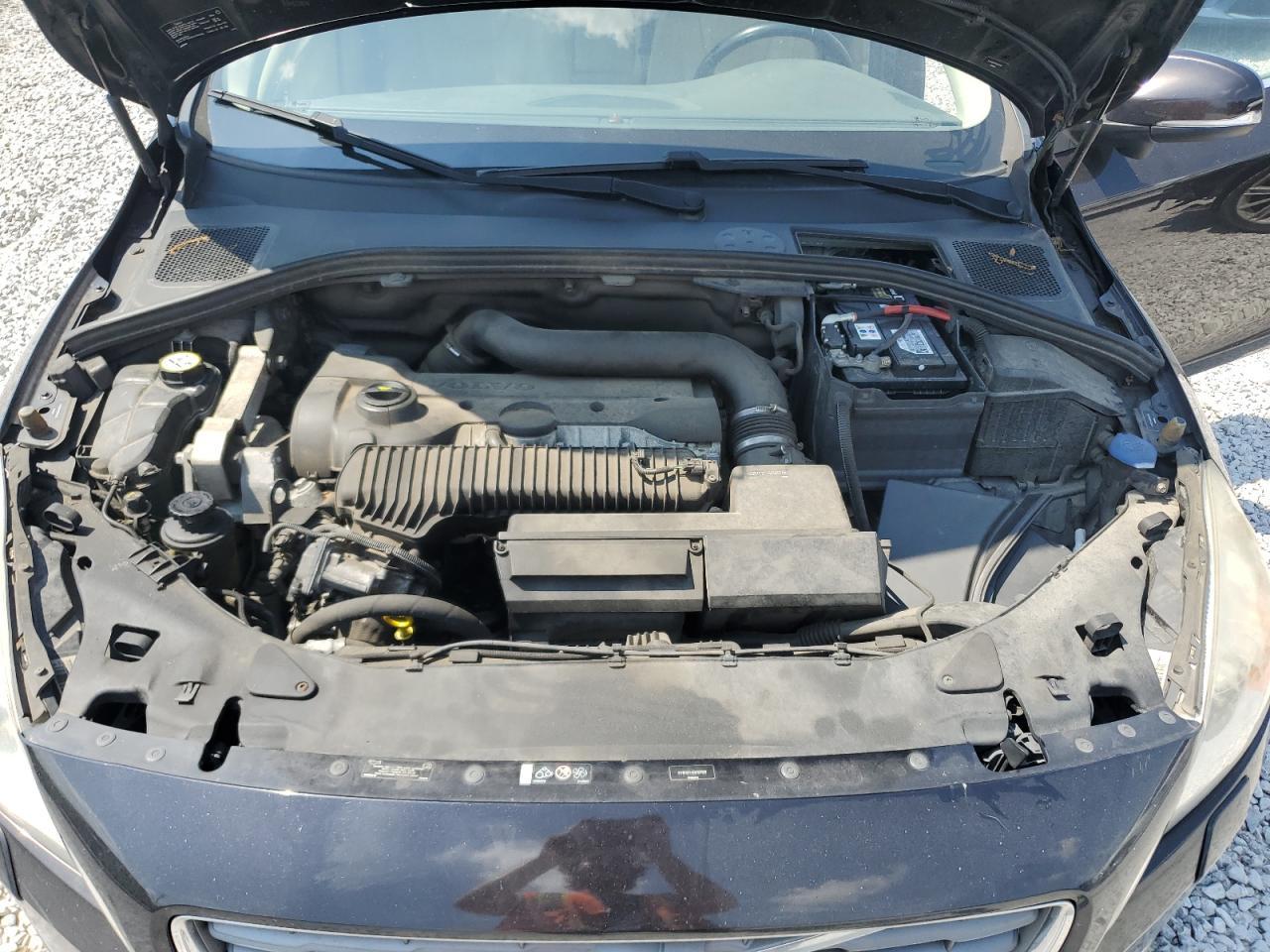 2013 VOLVO S60
