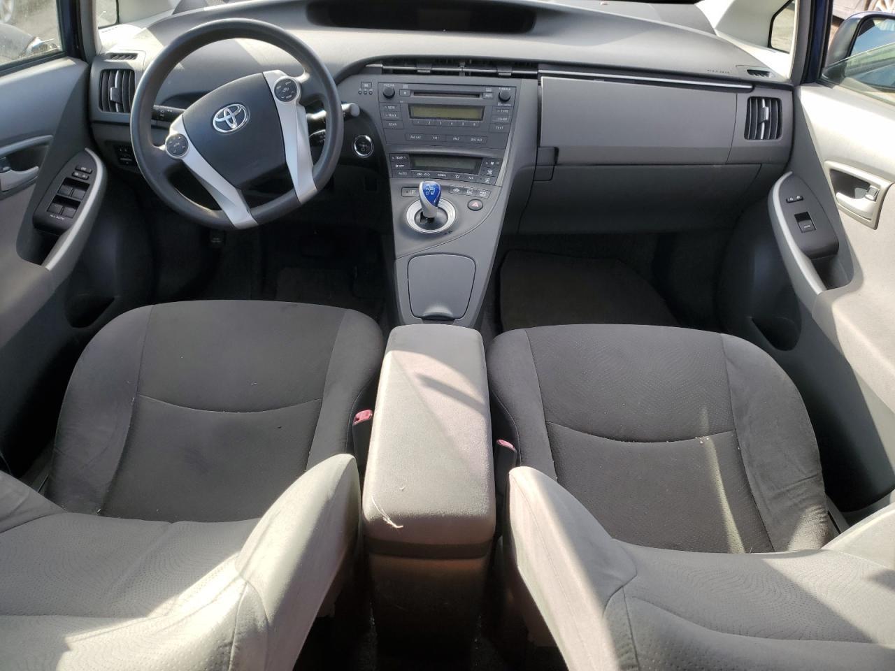 2011 TOYOTA PRIUS