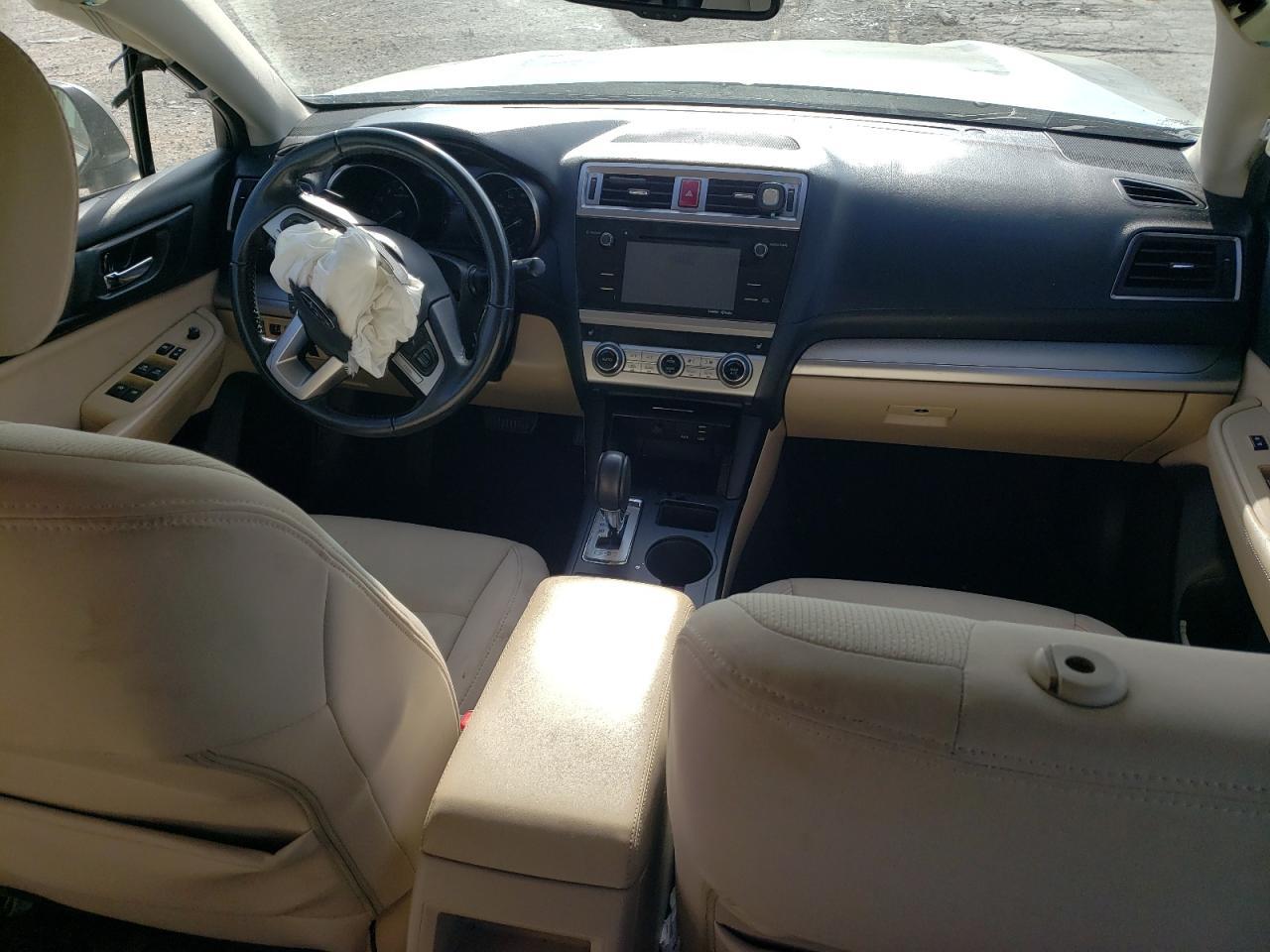 2016 SUBARU Legacy